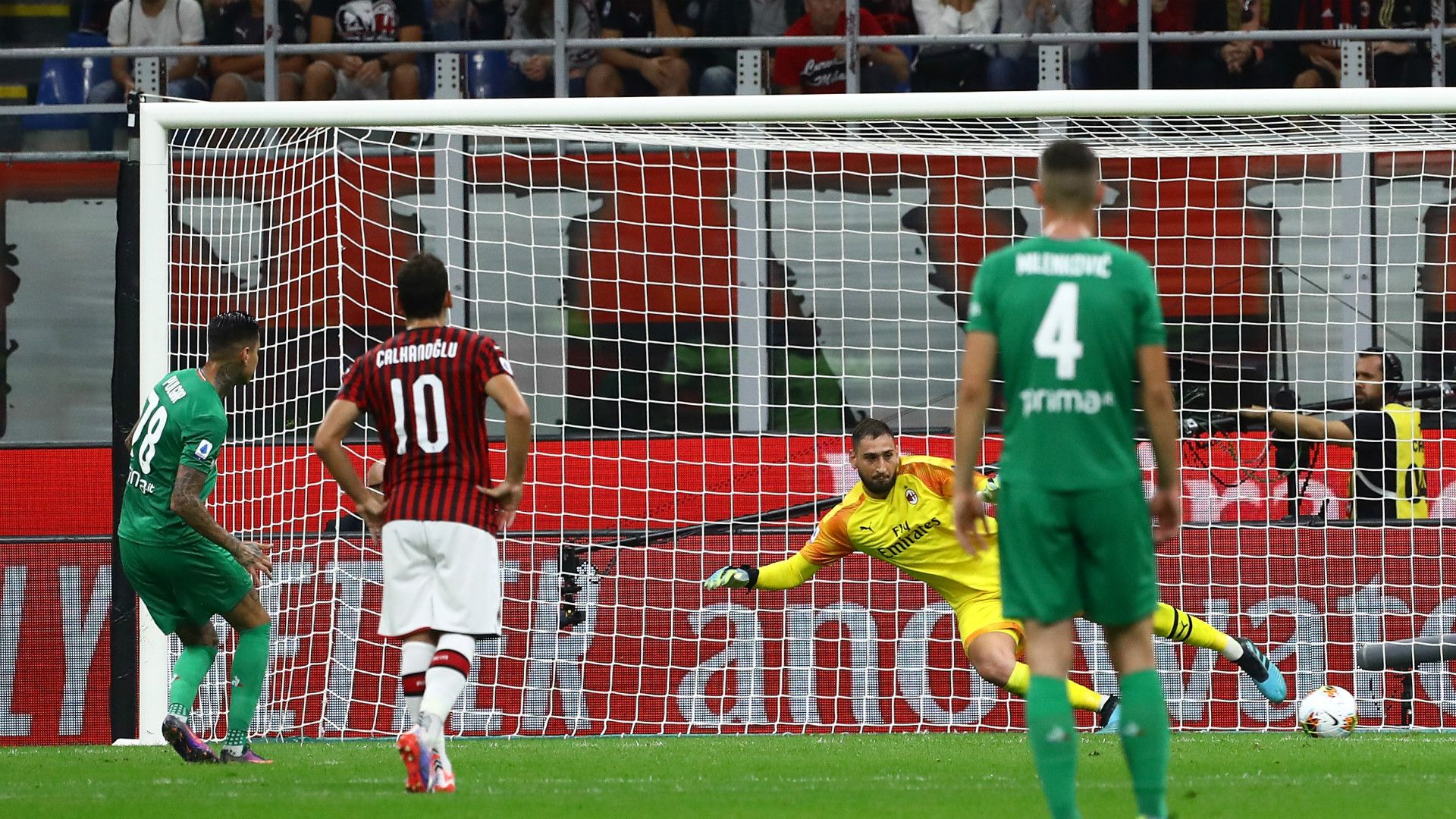 Erik Pulgar Milan Fiorentina