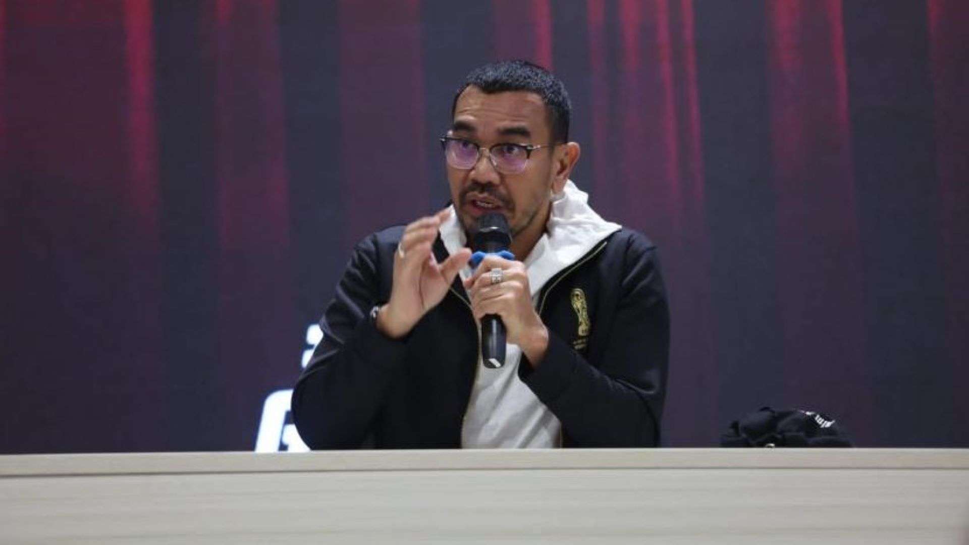 Sekjen PSSI Arya Sinulingga