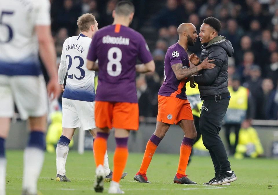 Tottenham Manchester City Pitch invader