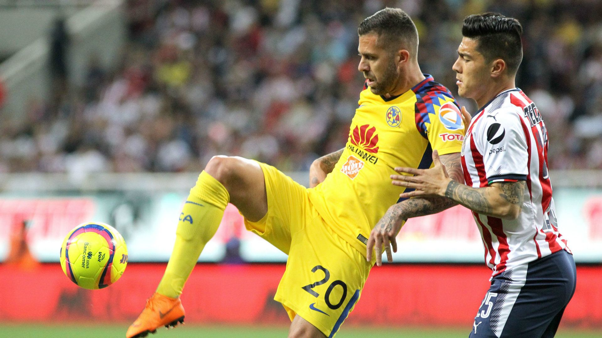 Jérémy Ménez Michael Pérez América Chivas 100418