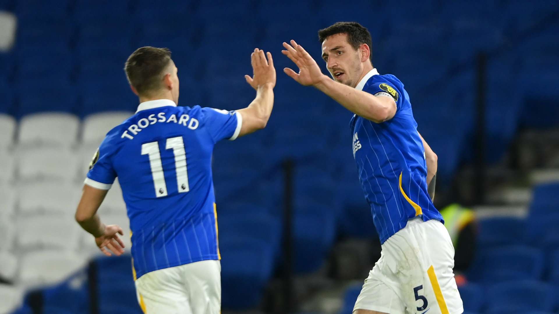 Lewis Dunk Brighton vs Wolves Premier League 2020-21