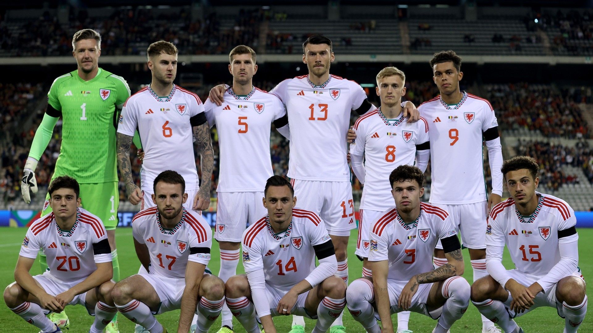 海外L★Wales WRU(ウェールズ代表)2018/19 Players Rugby Presentation Jacket(選手仕様プレゼンテーション ジャケット)★Under Armour 新品海外L☆Wales WRU(ウェールズ代表) 2018⁄19 Home Players Test