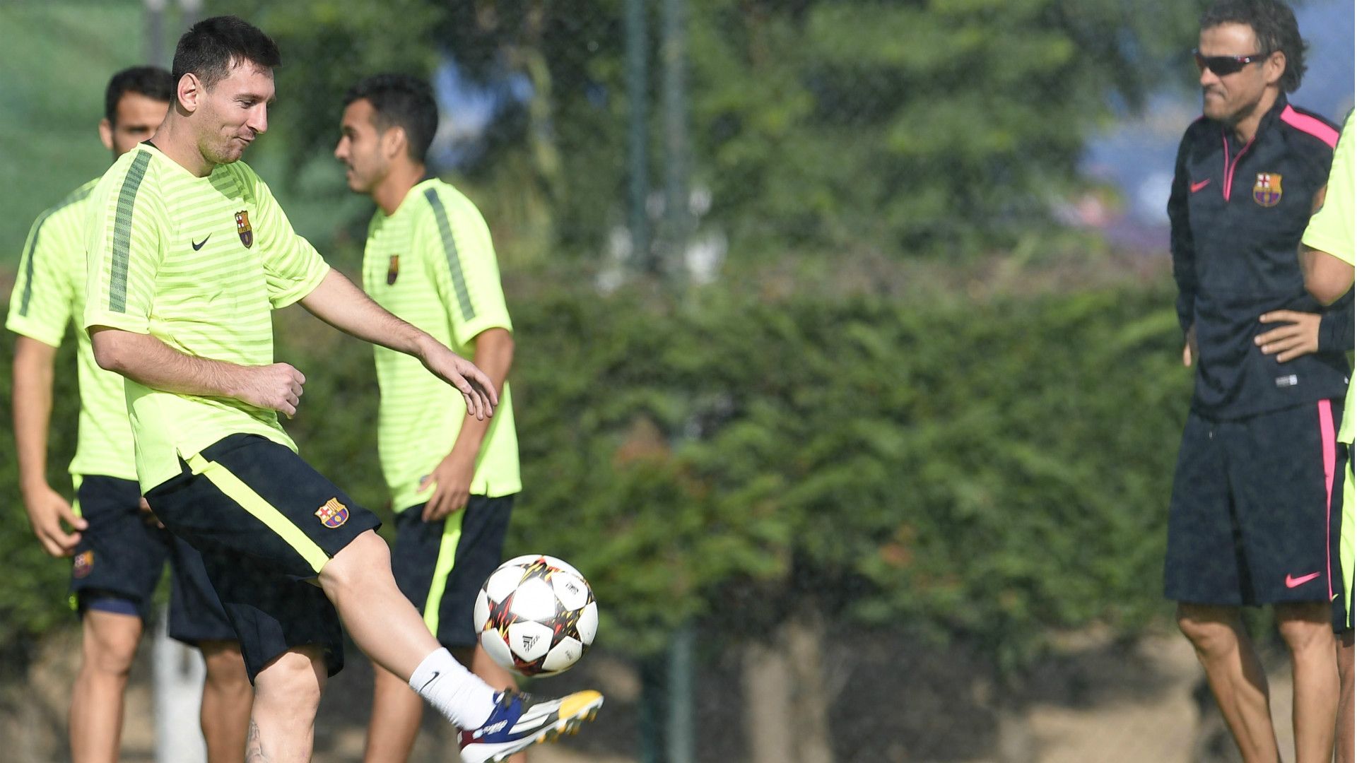 Lionel Messi Luis Enrique Barcelona training 20102014
