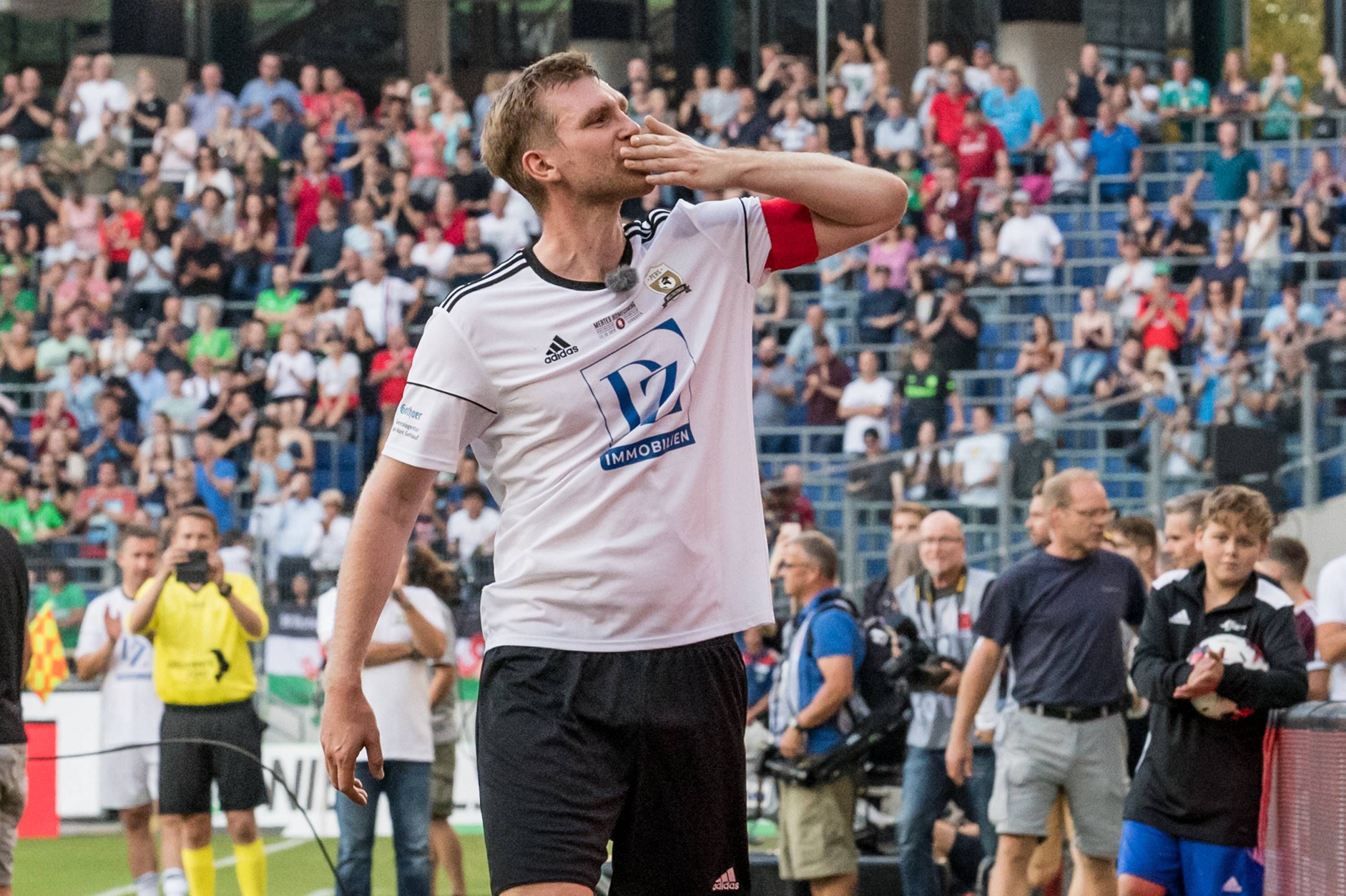 ONLY GERMANY Per Mertesacker farewell match