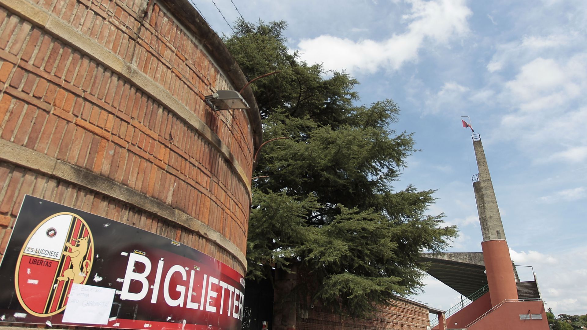 Porta Elisa Lucchese Stadium