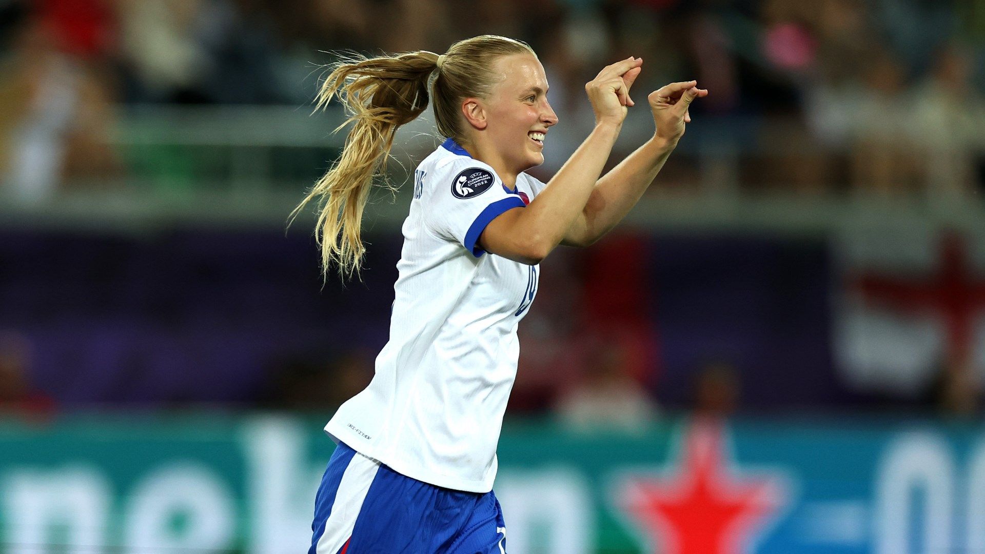 Aggie Beever-Jones England Women 2025