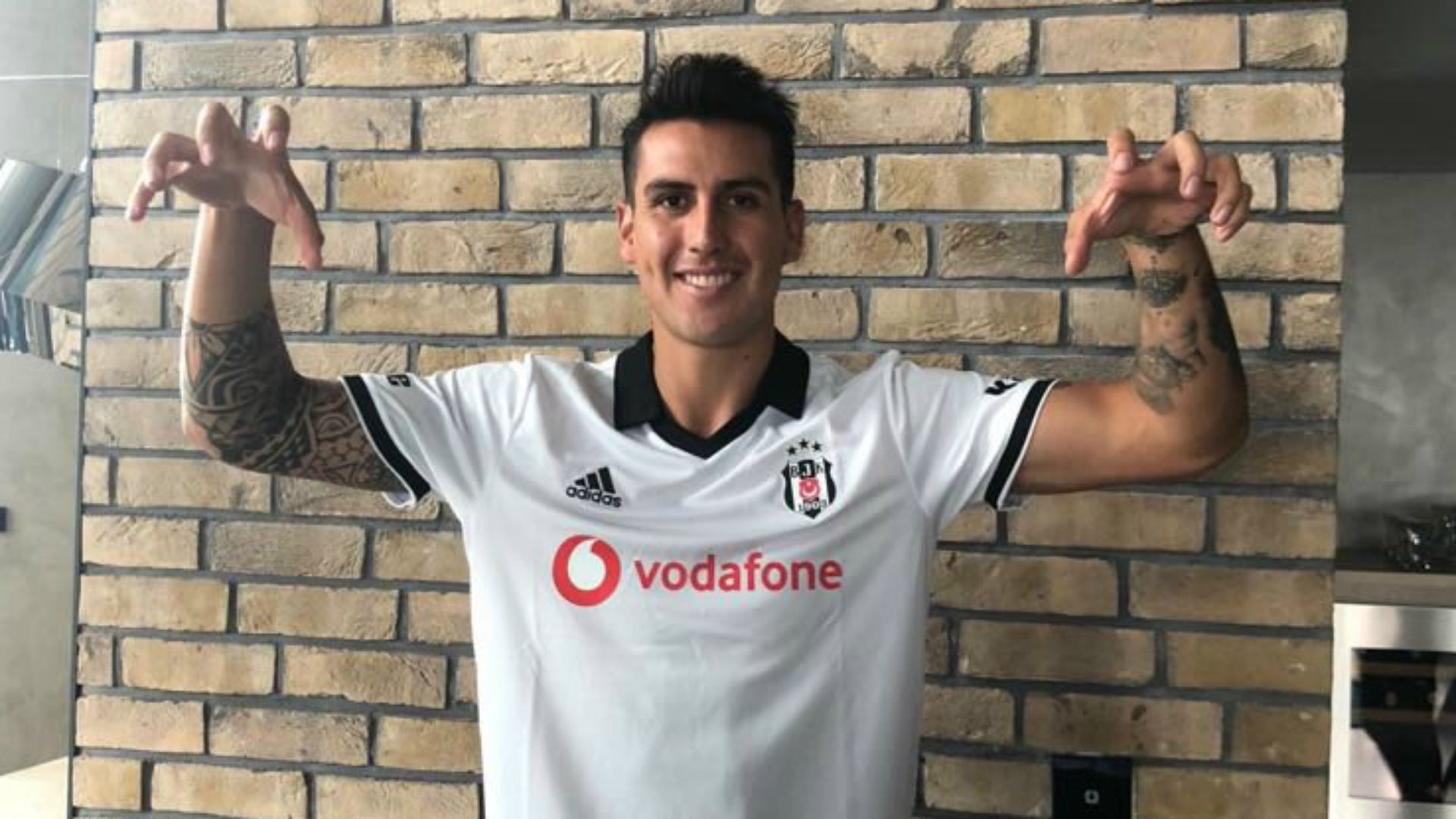 Enzo Roco Besiktas