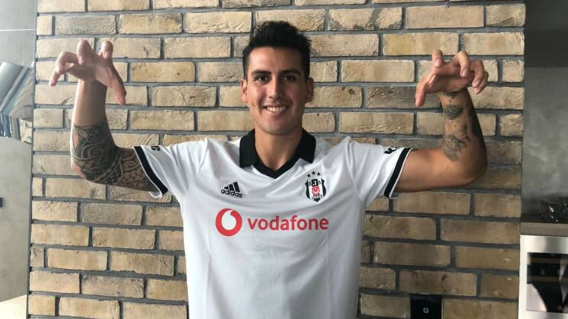Enzo Roco Besiktas