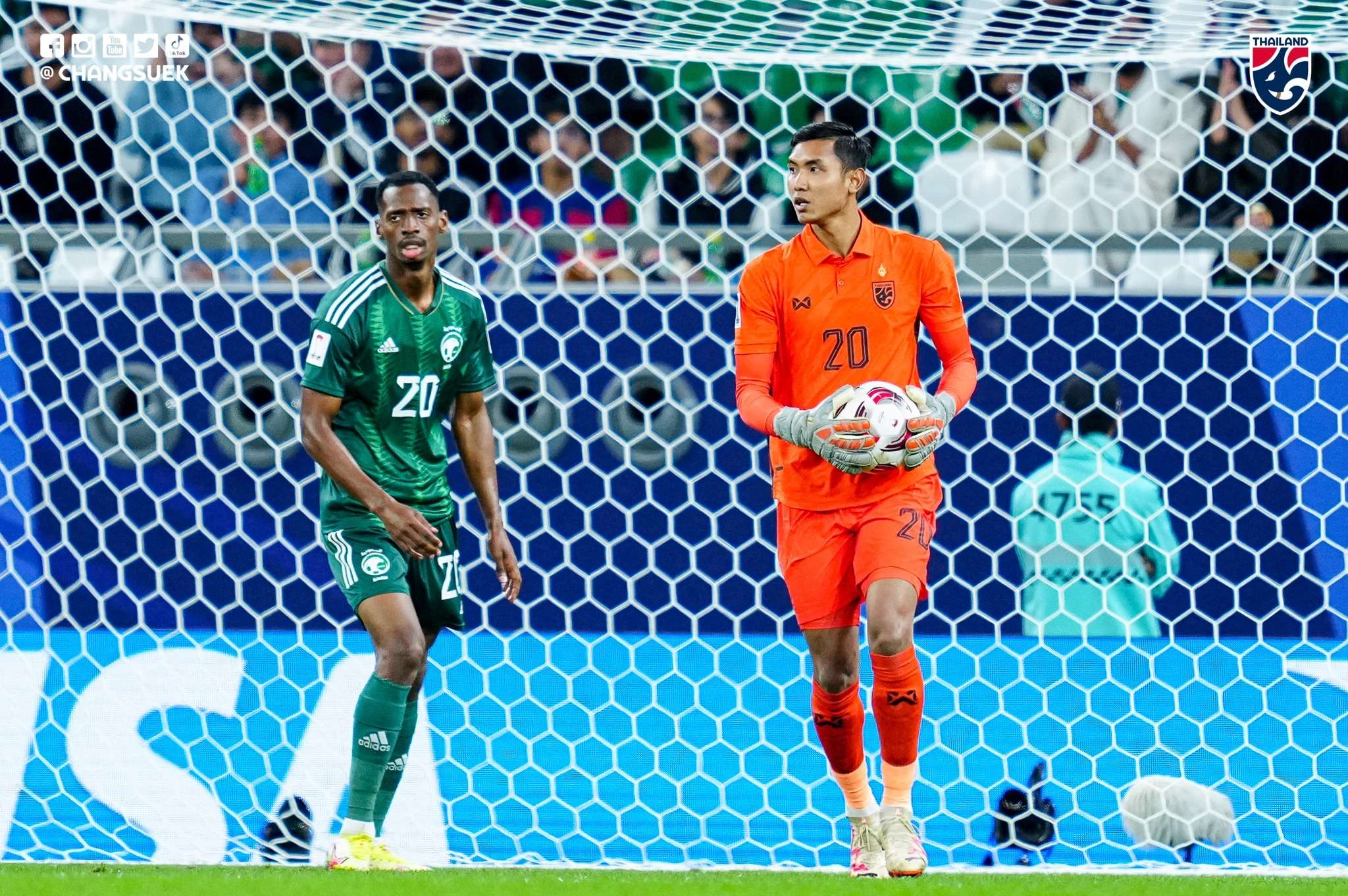 สรานนท์ อนุอินทร์