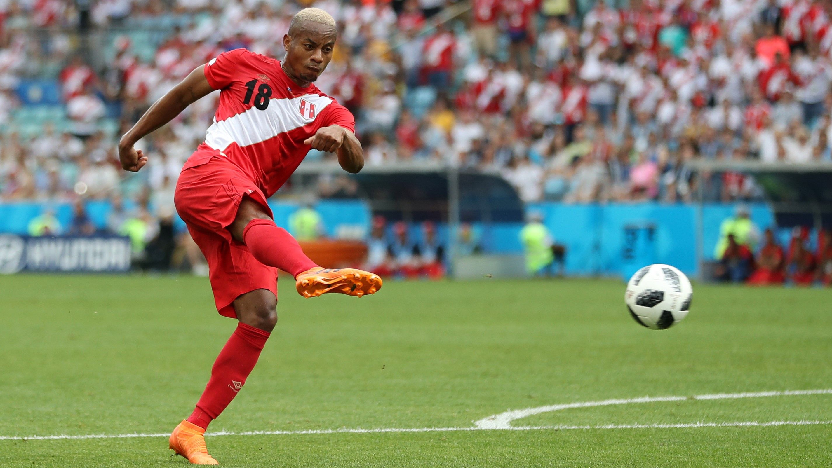 Andre Carrillo Australia Peru 26062018