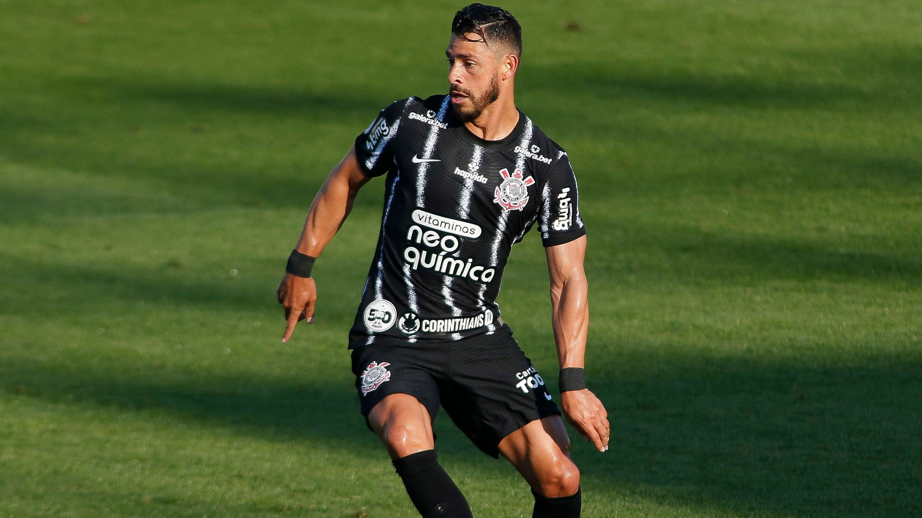 Giuliano em Santos x Corinthians