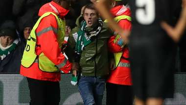 Celtic supporter against Mbappè PSG Champions League