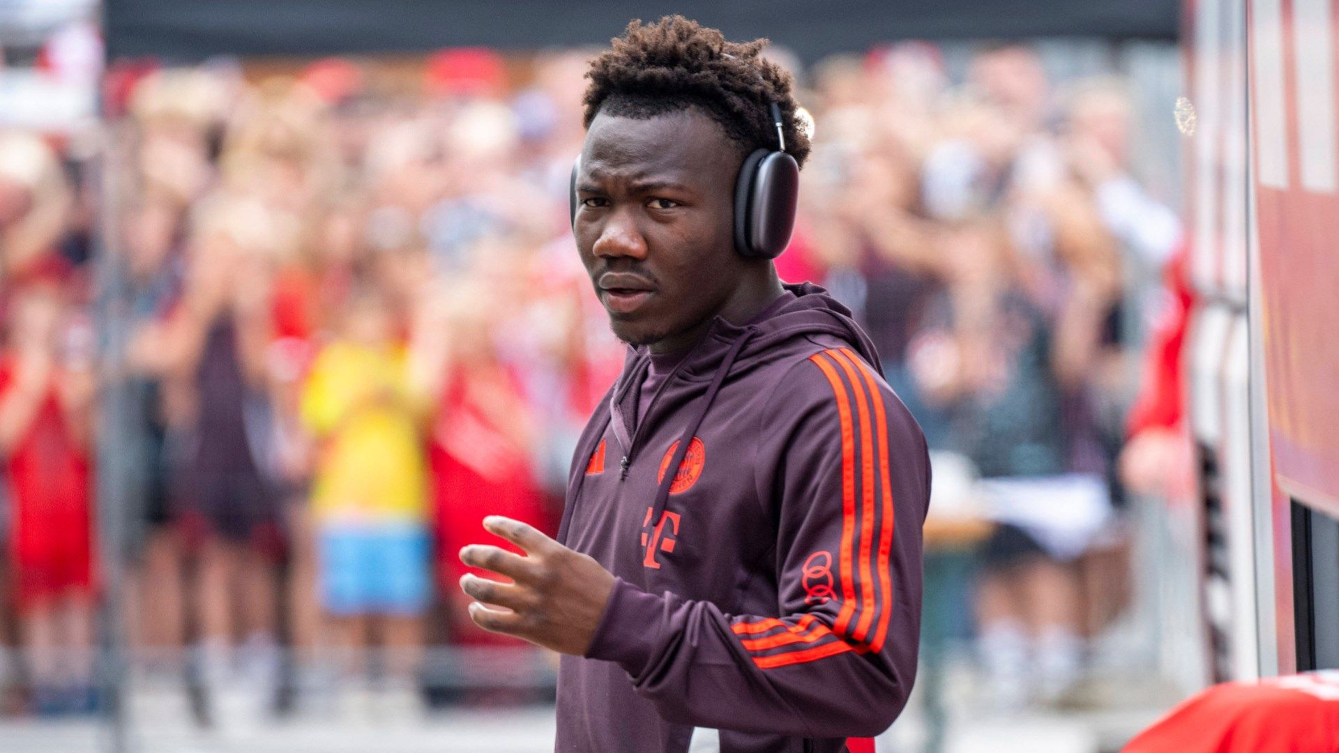 GER ONLY Nestory Irankunda Bayern 2024