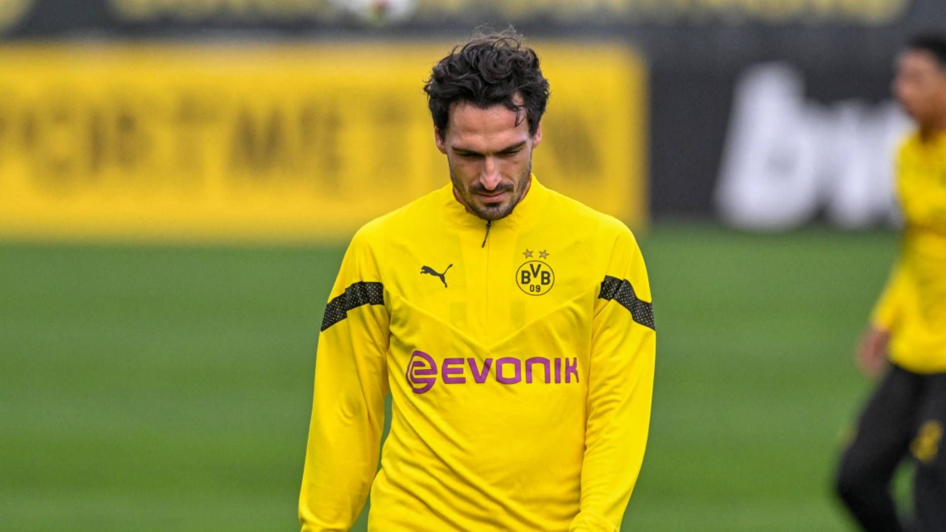 MATS HUMMELS BORUSSIA DORTMUND