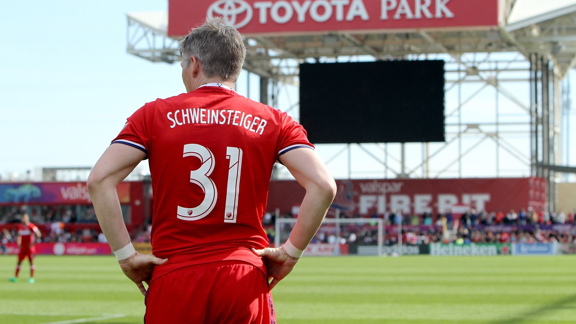 bastian schweinsteiger chicago fire mls 040117