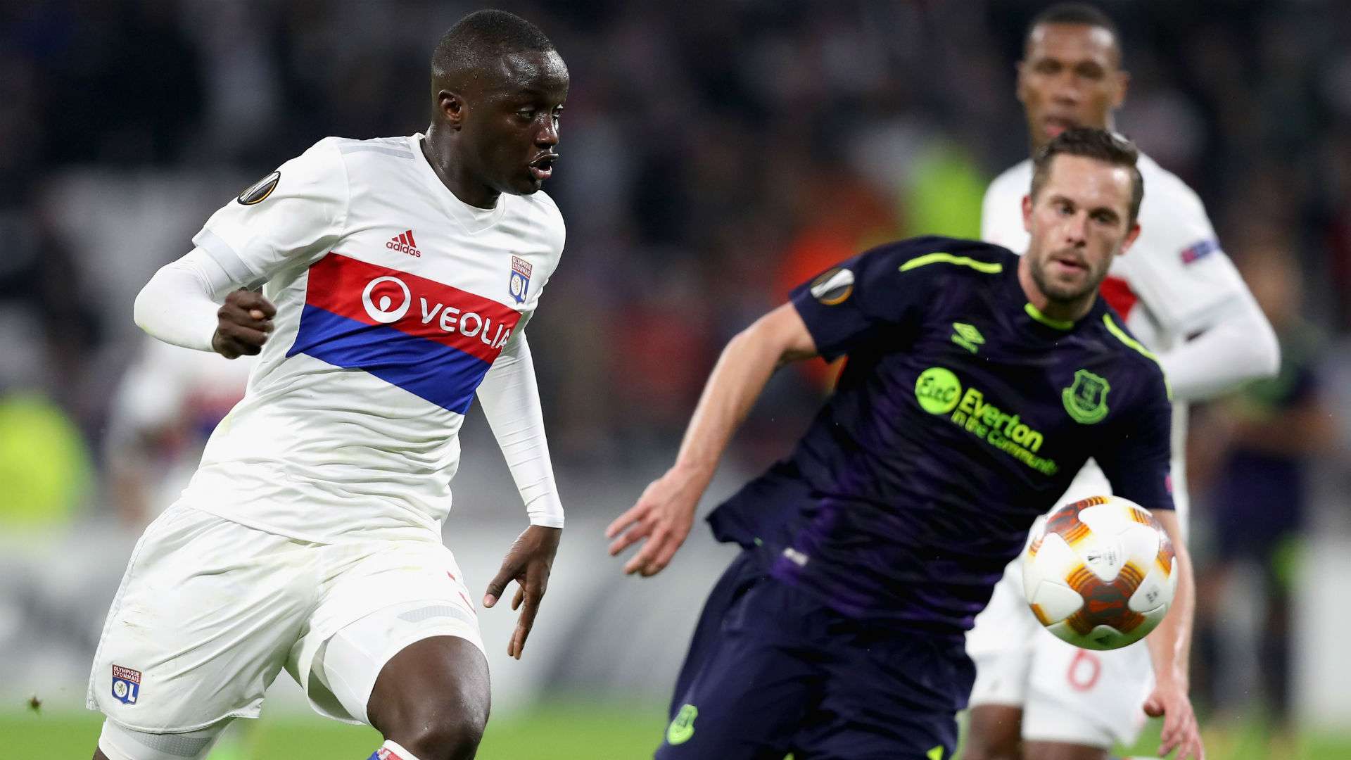 Mouctar Diakhaby Gylfi Sigurdsson Lyon Everton UEFA Europa League 02112017