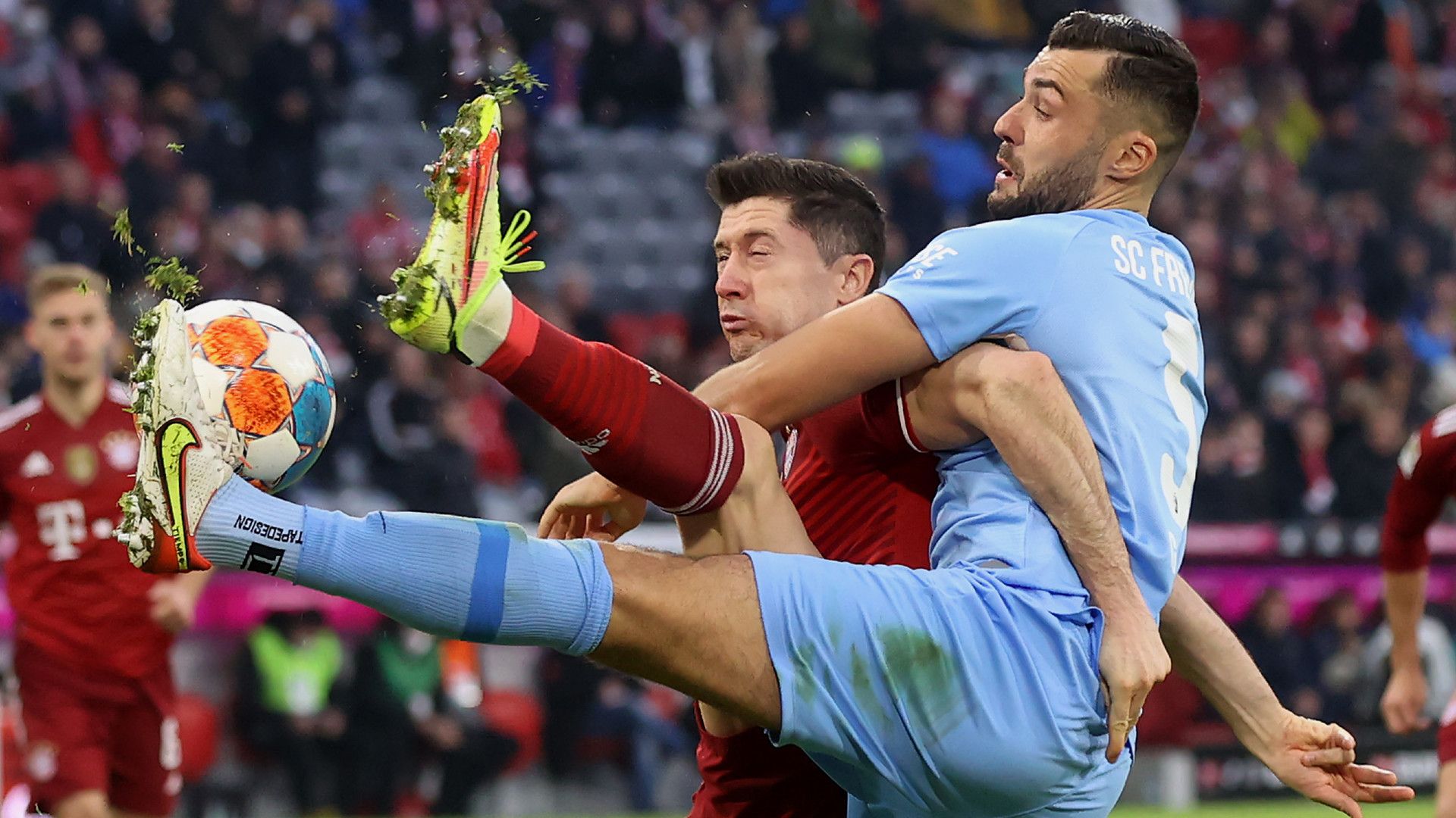 ROBERT LEWANDOWSKI BAYERN MÜNCHEN BUNDESLIGA 06112021