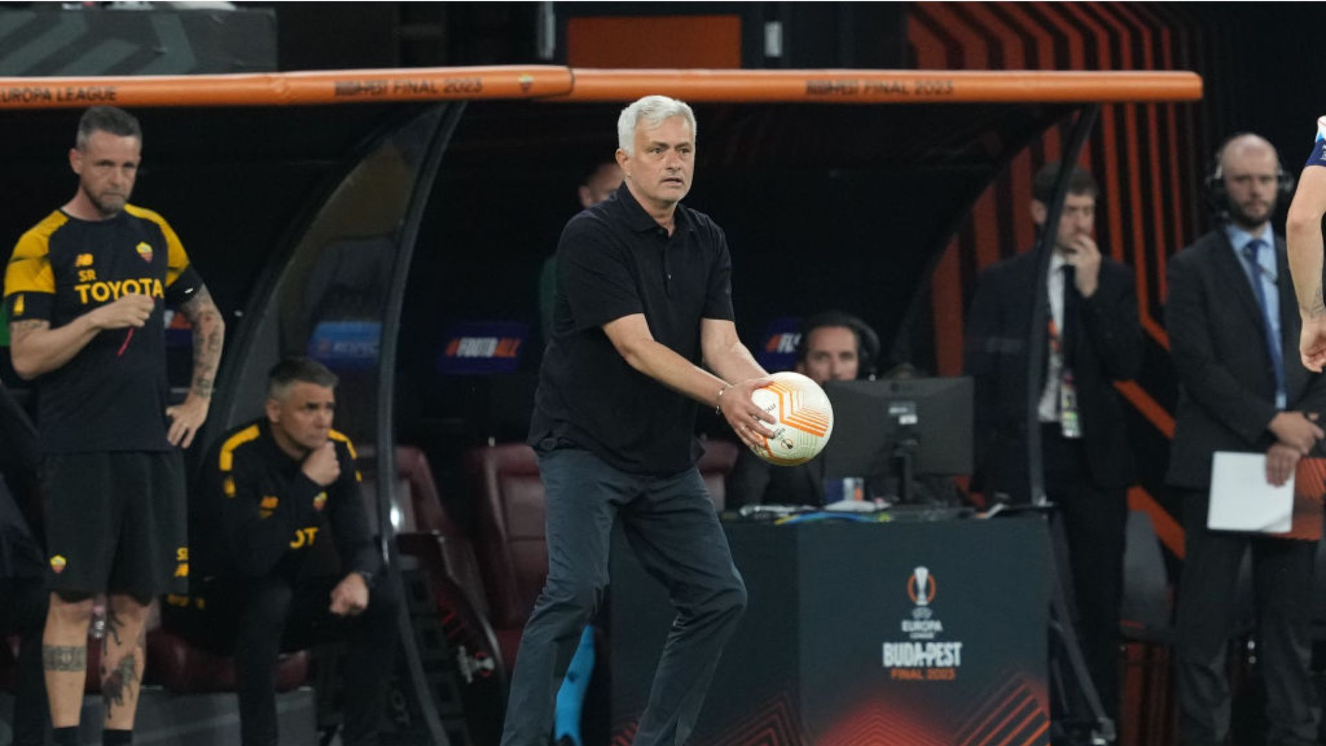 Sevilla vs. Roma Europa League 22-23. Mourinho