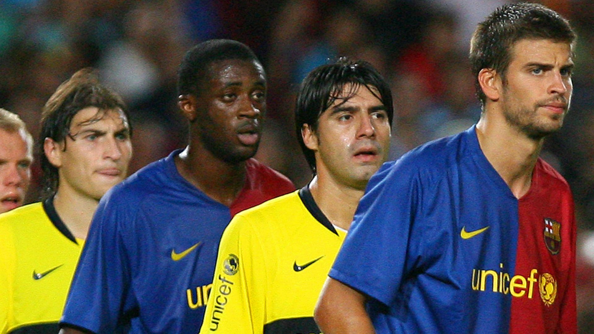 Gerard Pique Toure Yaya Eidur Gudjohnsen Julio Cesar Caceres Gabriel Paletta Barcelona Boca Joan Gamper Trophy 2008