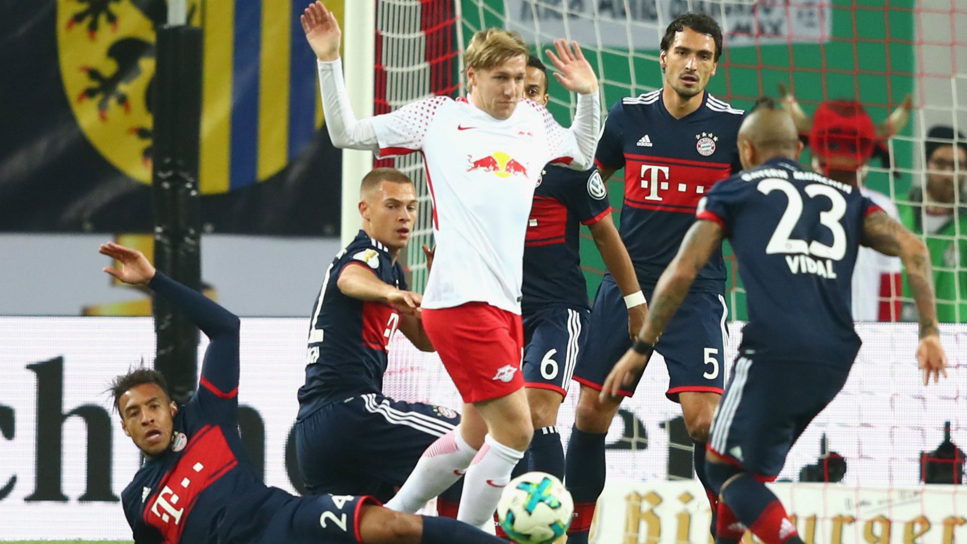 EMIL FORSBERG LEIPZIG BAYERN MÜNCHEN GERMAN CUP DFB POKAL 25102017