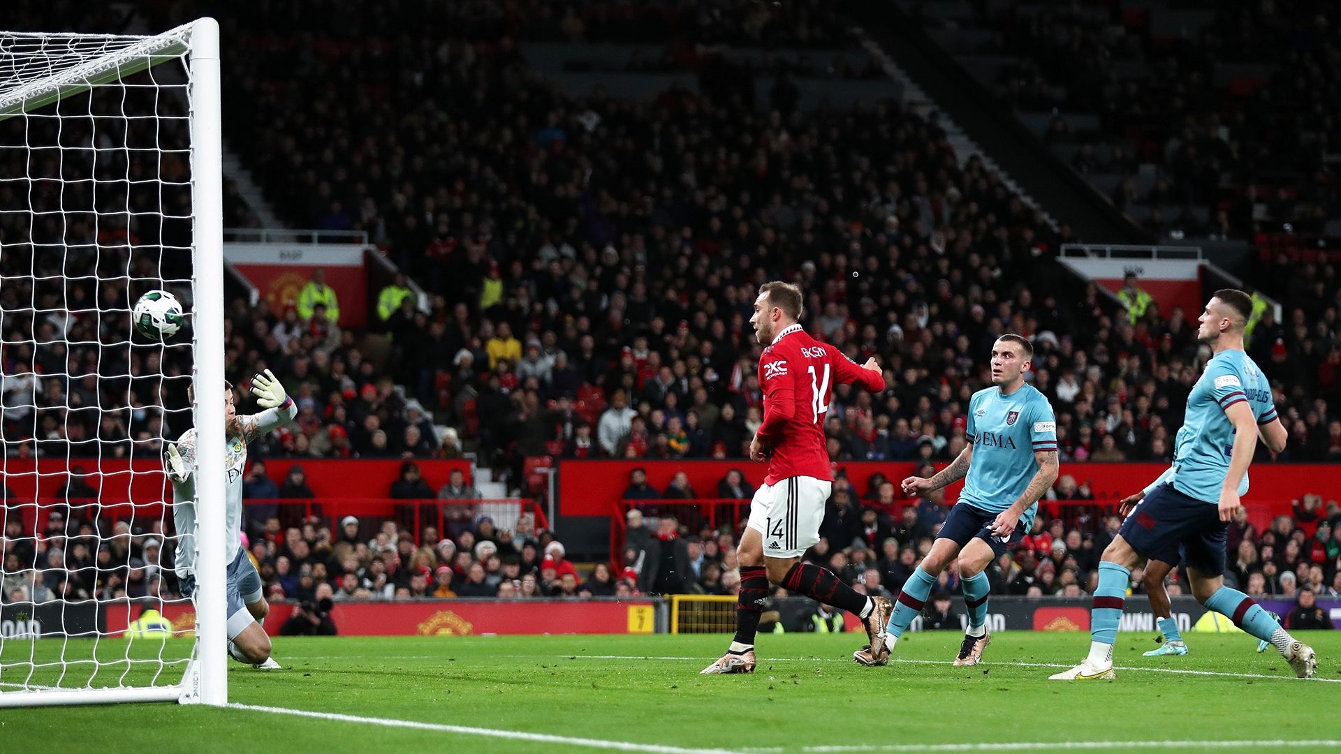 Christian Eriksen Manchester United Burnley League Cup 2022-23