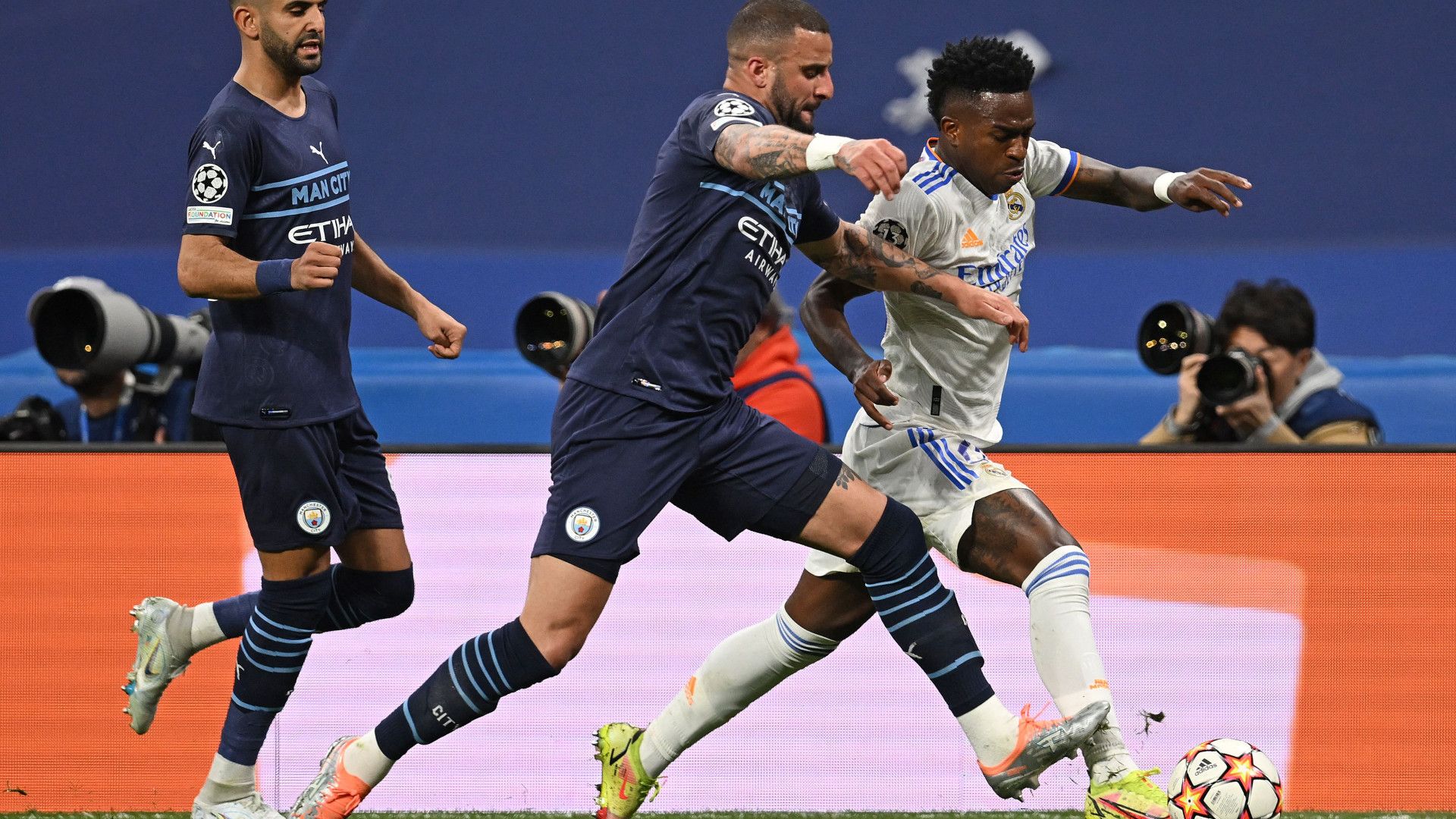 KYLE WALKER MANCHESTER CITY CHAMPIONS LEAGUE 04052022