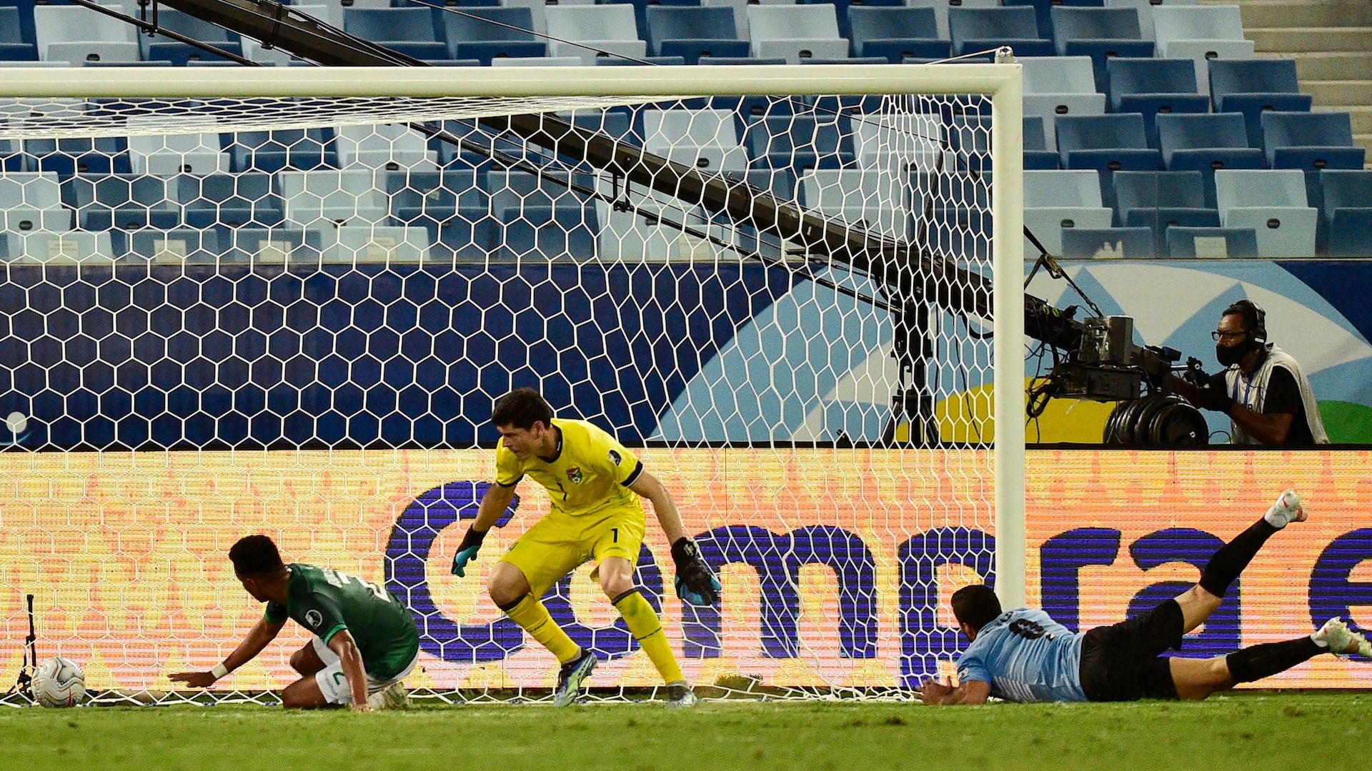 Carlos Lampe Own Goal - Bolivia vs Uruguay Copa America 2021