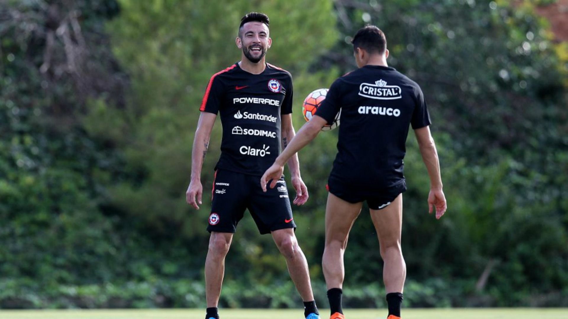 Mauricio Isla - Alexis Sánchez