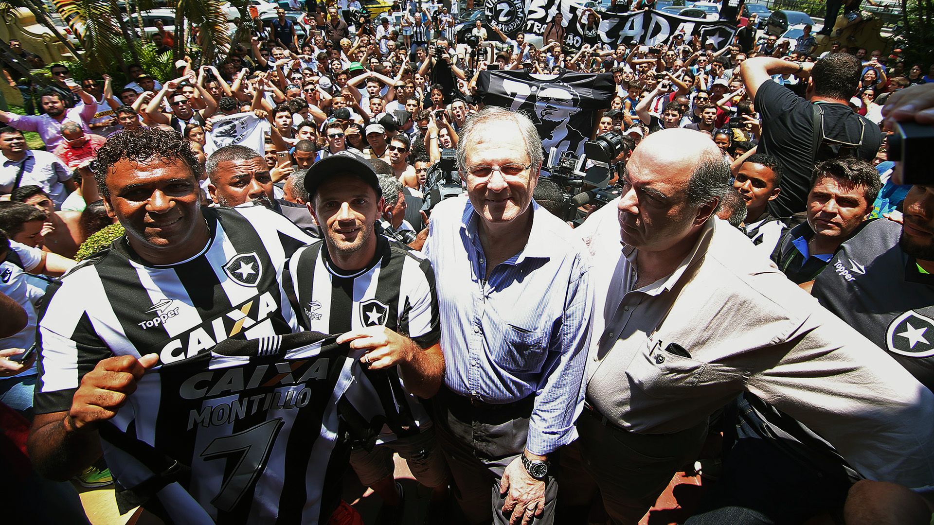 Montillo Botafogo apresentação torcida 11012017