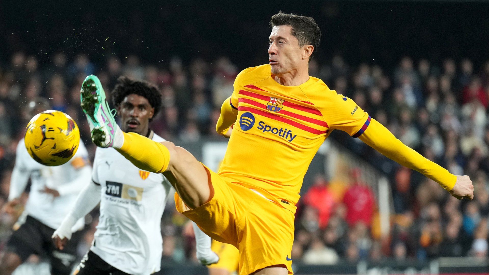 Robert Lewandowski Barcelona 2023-24