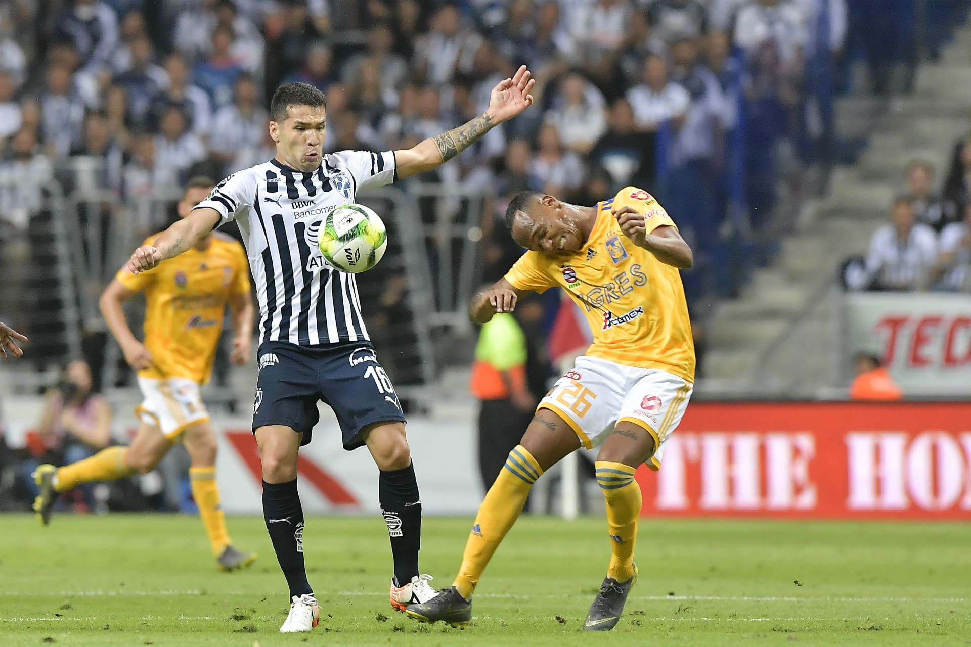 Monterrey Tigres Celso Ortíz Luis Quiñones