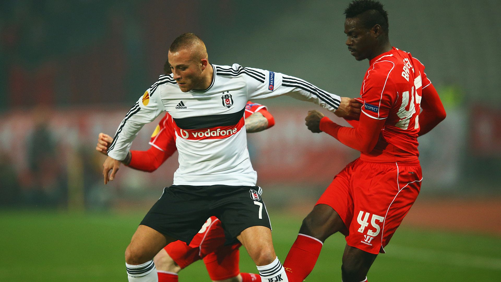 Gökhan Töre Besiktas Liverpool Europa League 02262015