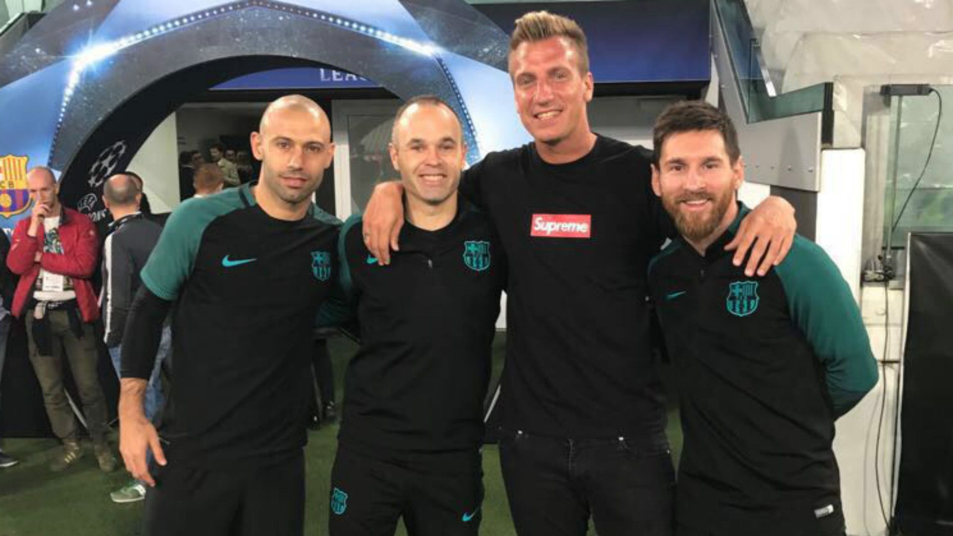 Mascherano Iniesta Messi Maxi Lopez 10042017