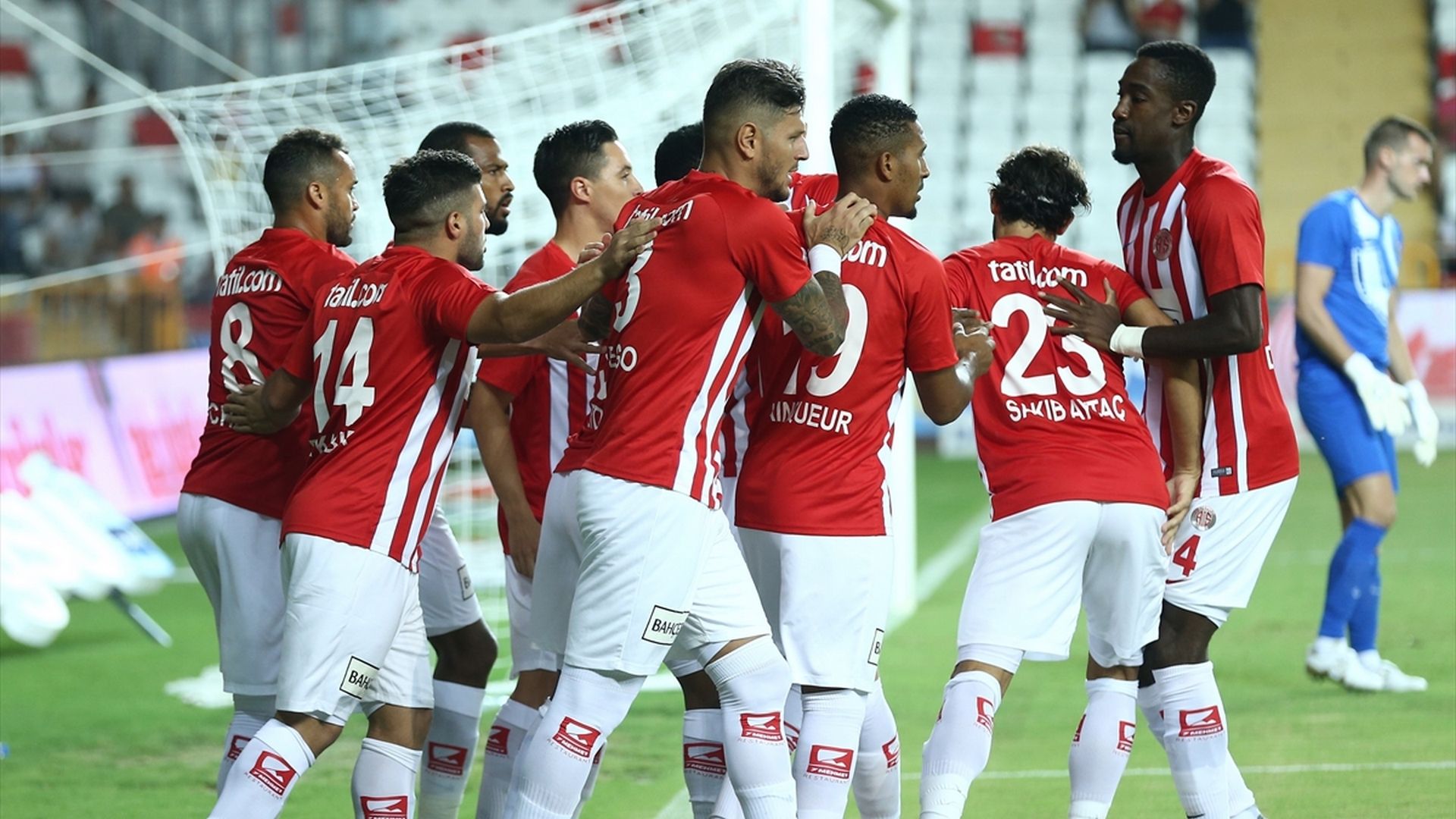 Antalyaspor goal celebration 2592017