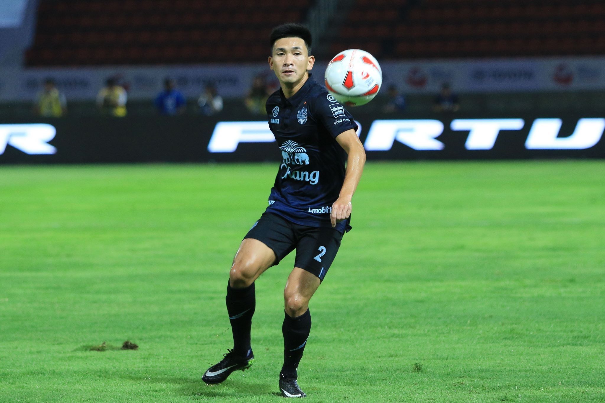 ยศวรรธน์ มนทา