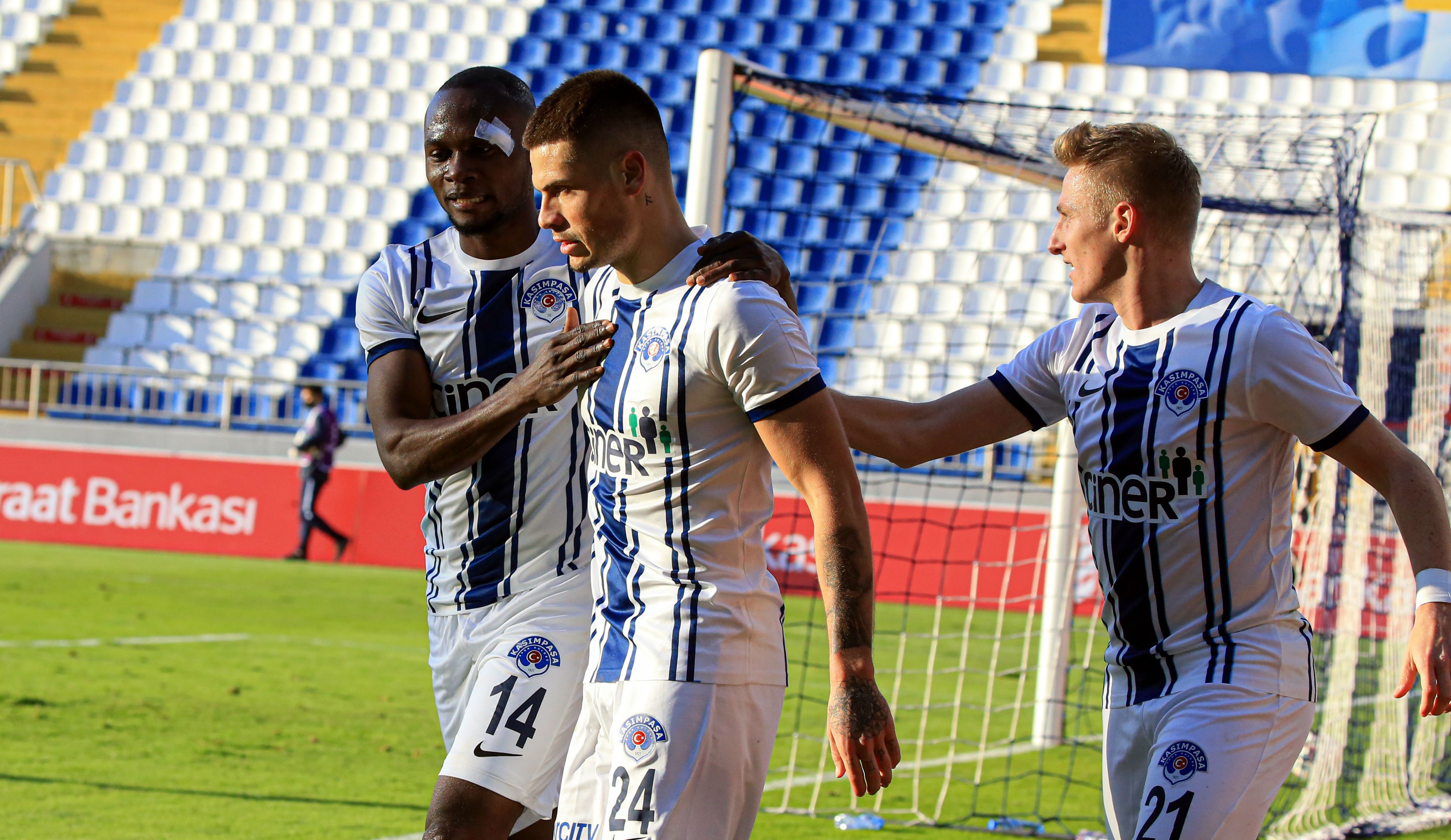 Mickael Tirpan Kasimpasa