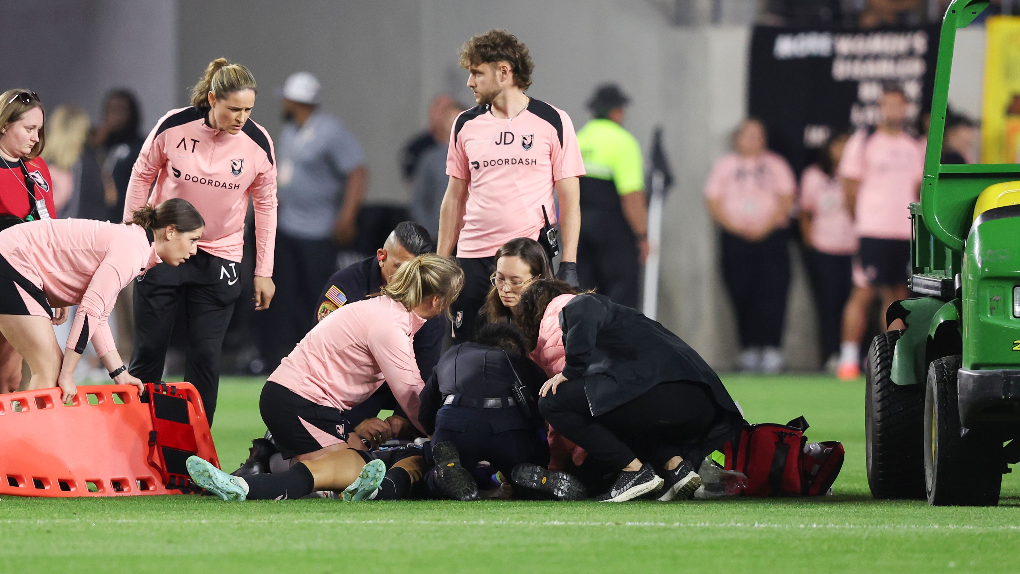 NWSL expresses 'regret' for continuing Angel City-Utah Royals match after Savy King collapse, says it will change protocols | Goal.com UK