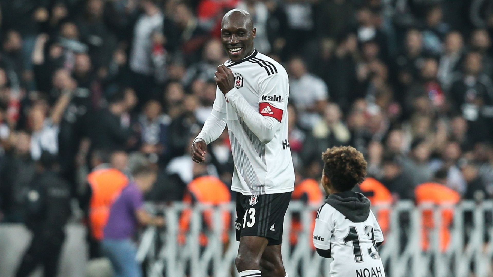 Atiba hutchinson besiktas 27102019