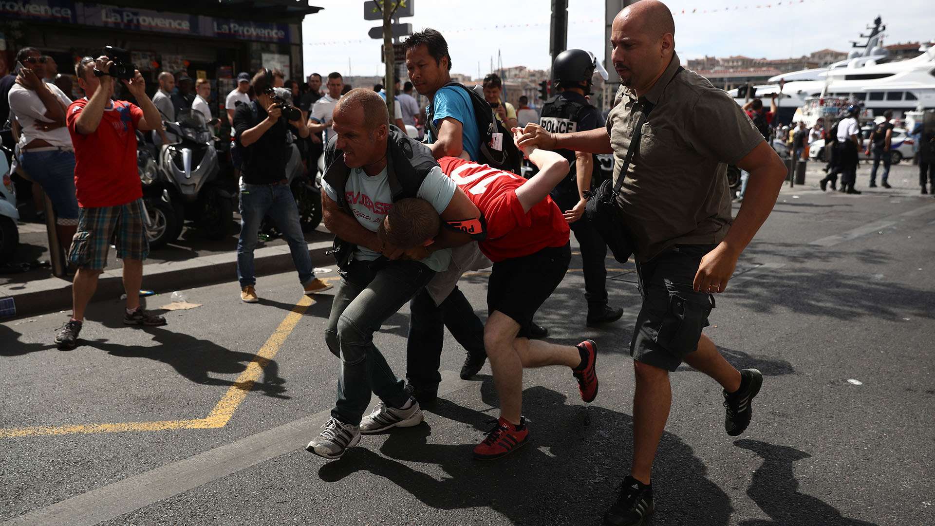 English Russia violence in Marseille