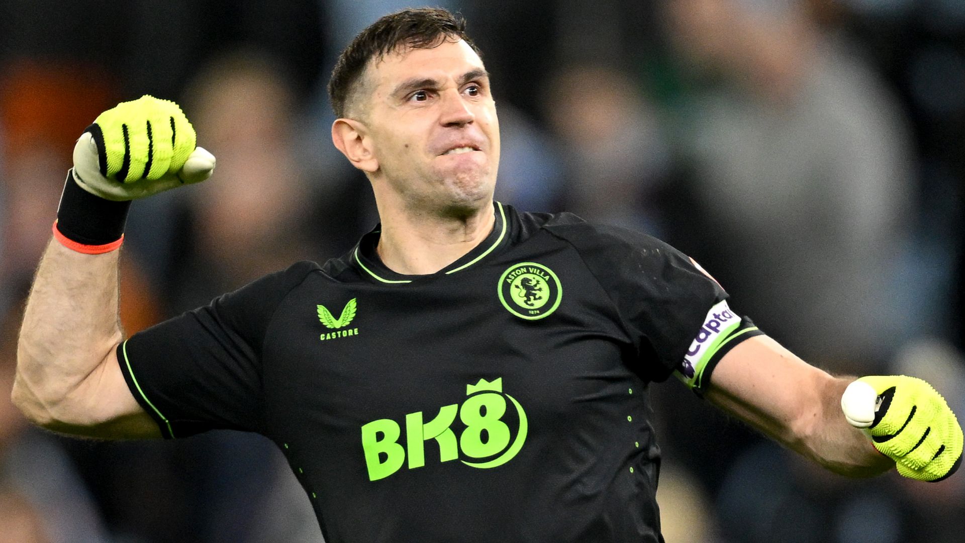 Emi Martinez Aston Villa 2023-24