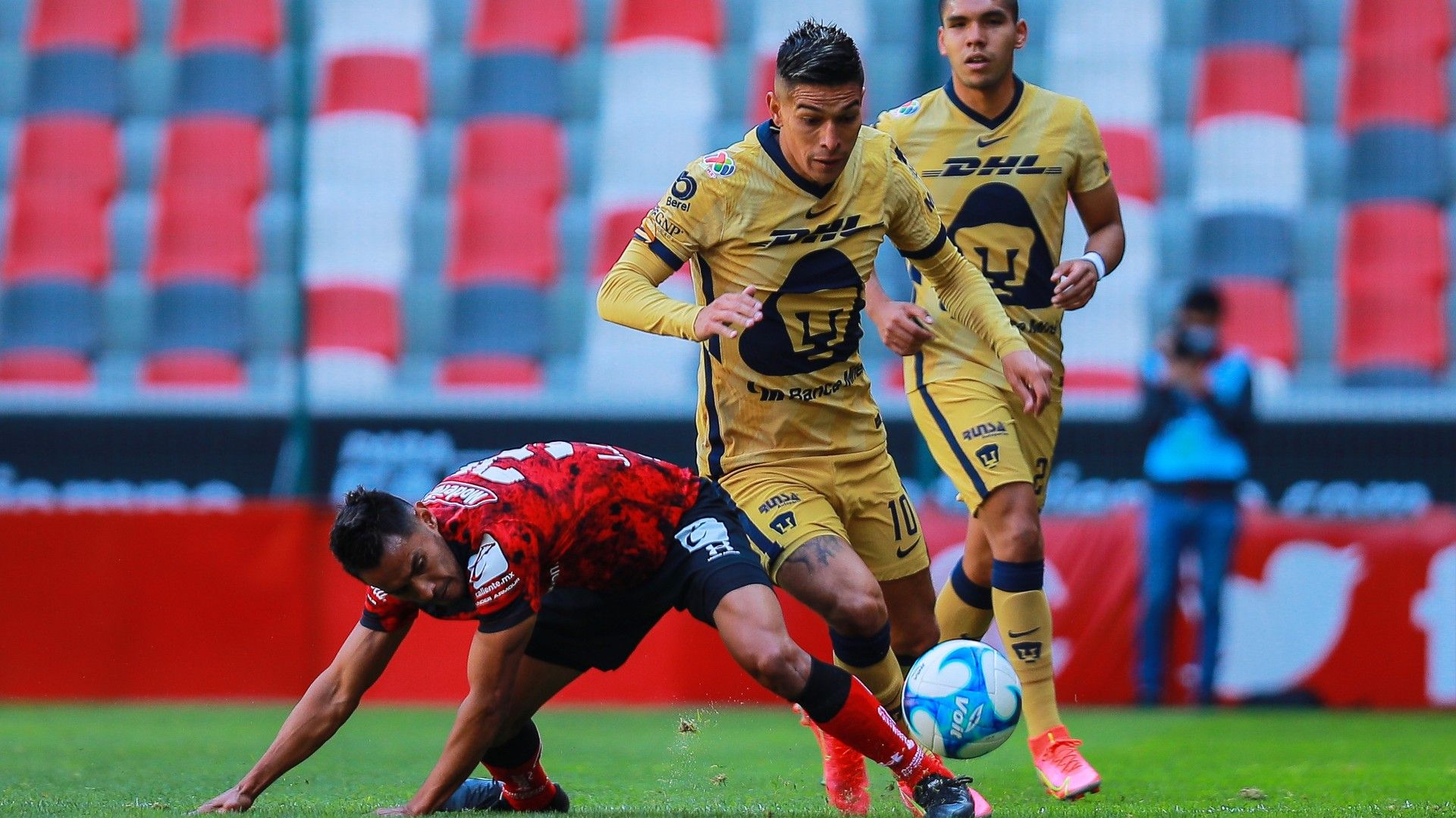 Toluca Pumas Gallito Vázquez Favio Álvarez