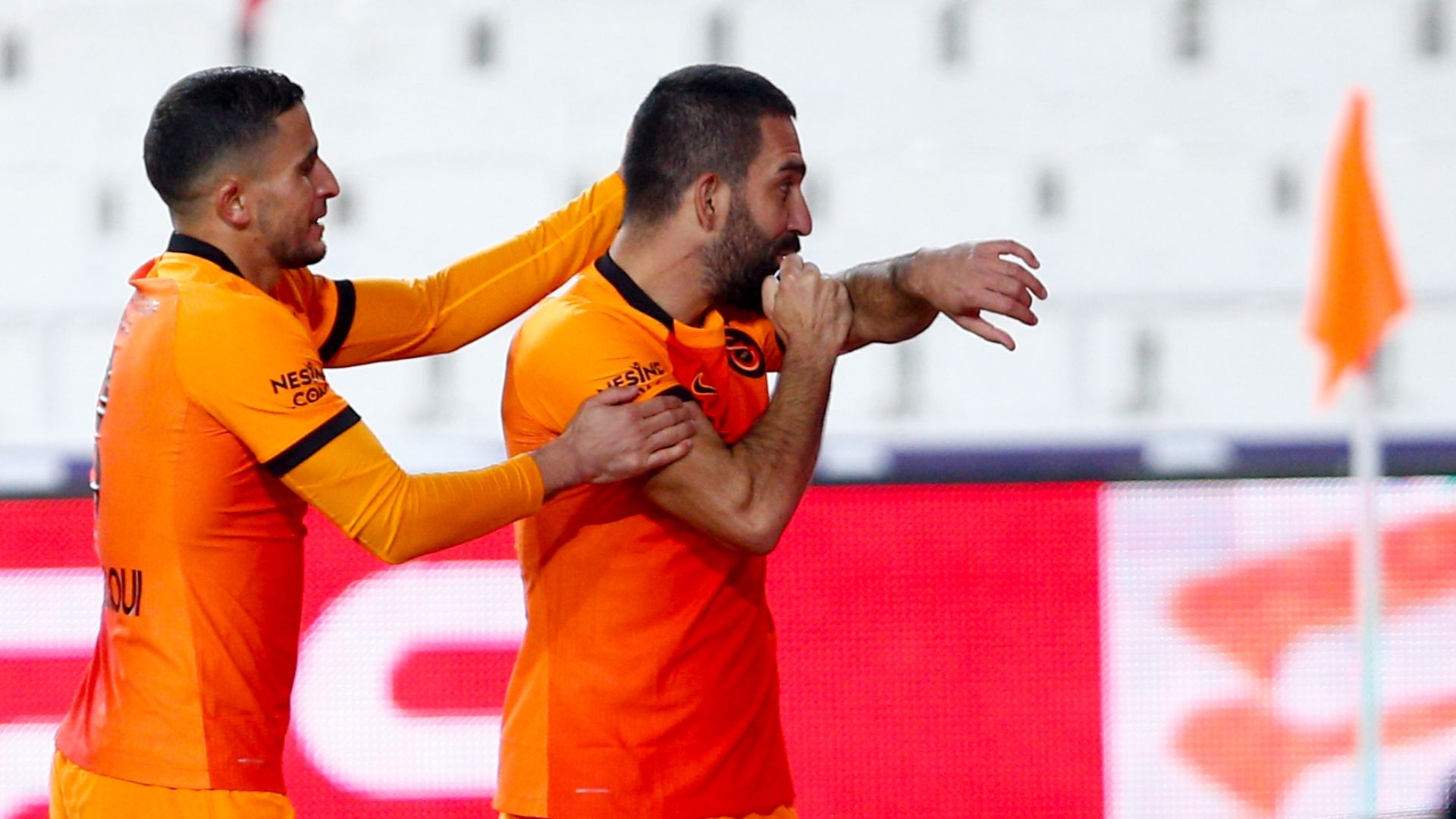 arda turan galatasaray 08112020