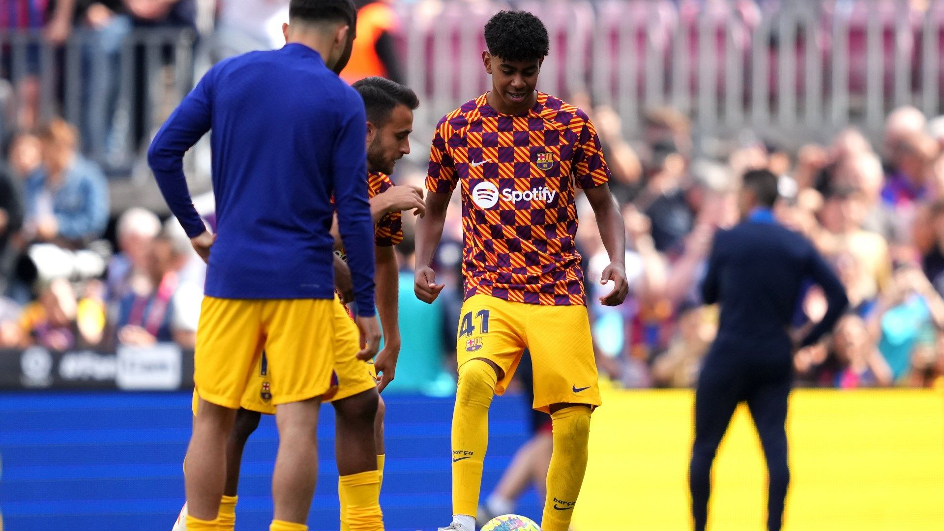 Lamine Yamal Barcelona 2022-23