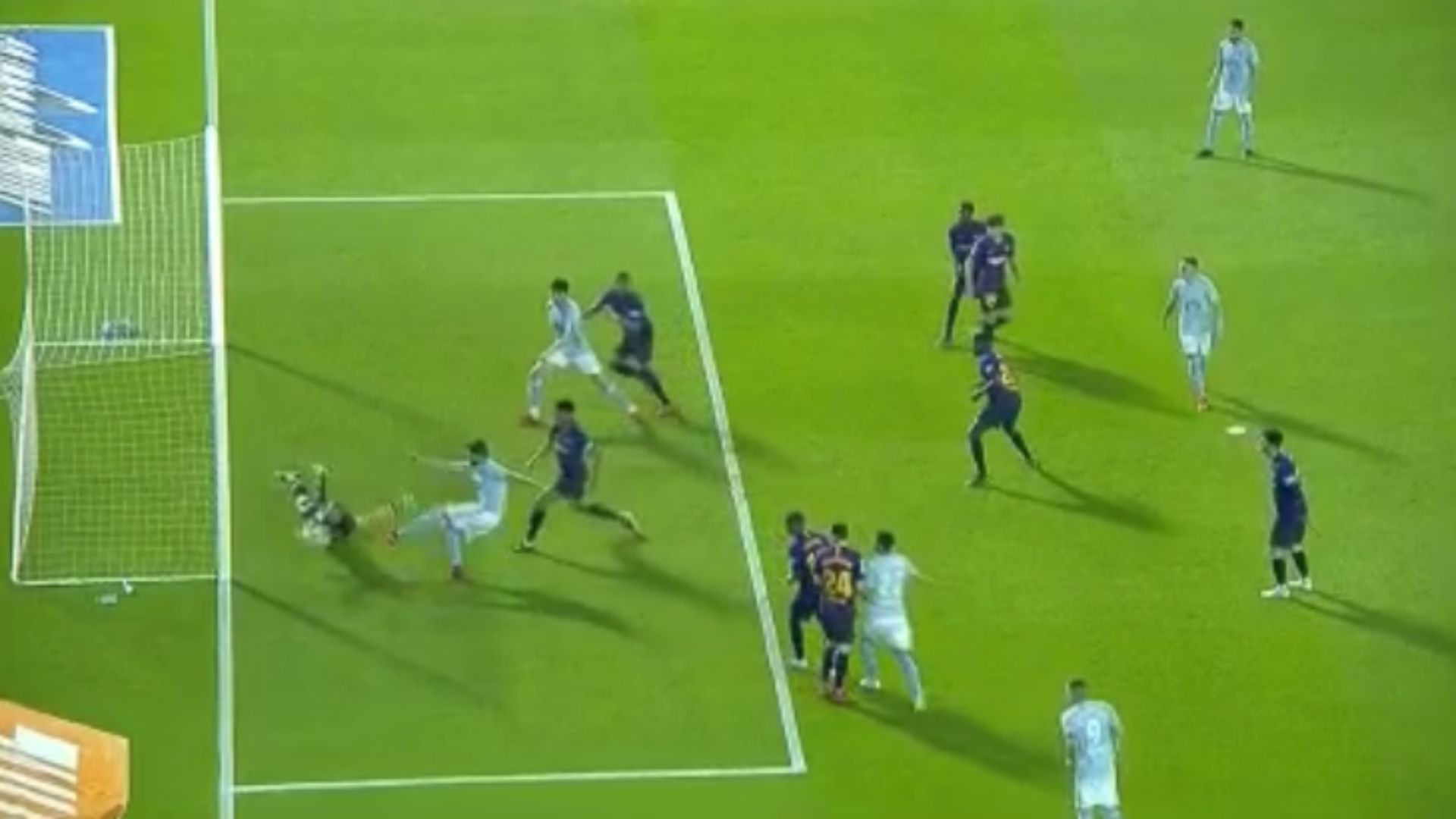 Néstor Araujo Celta VAR