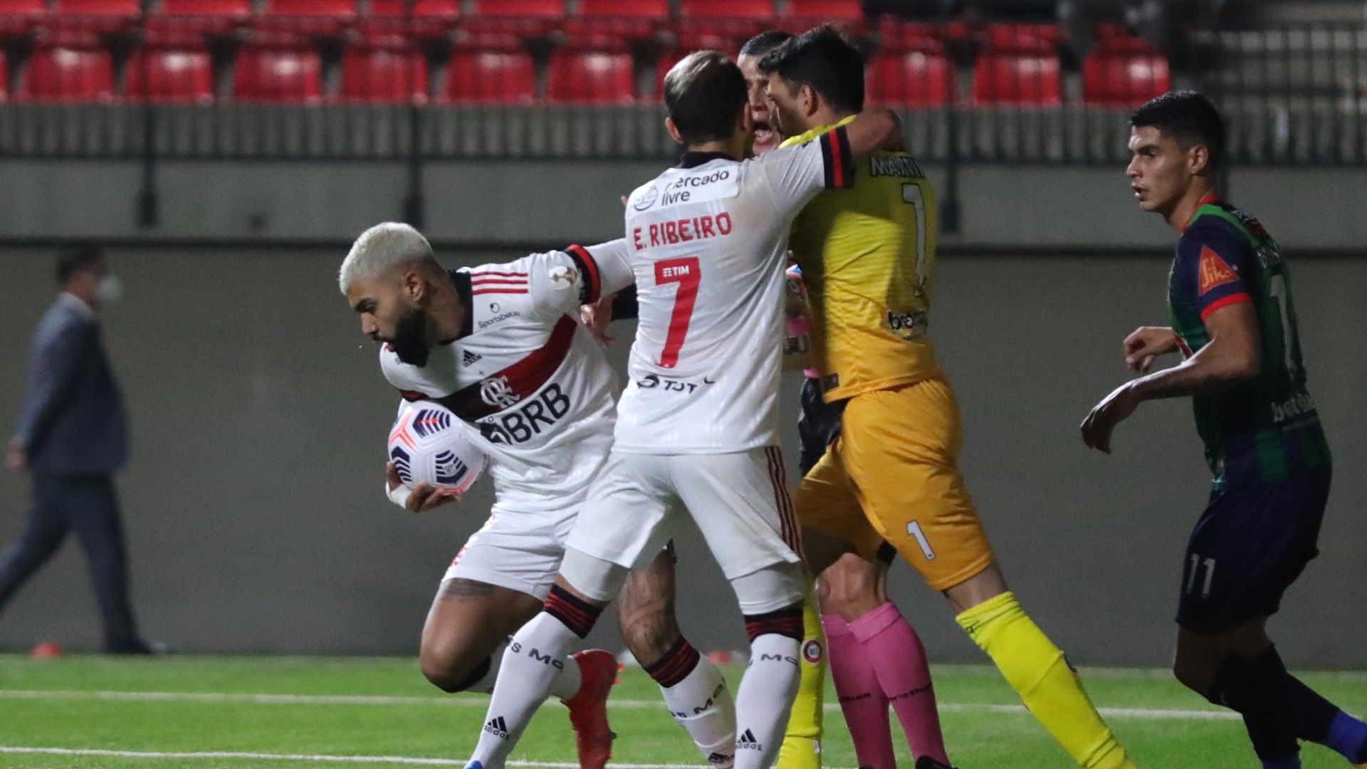 Gabigol comemora - La Calera x Flamengo Libertadores 11052021