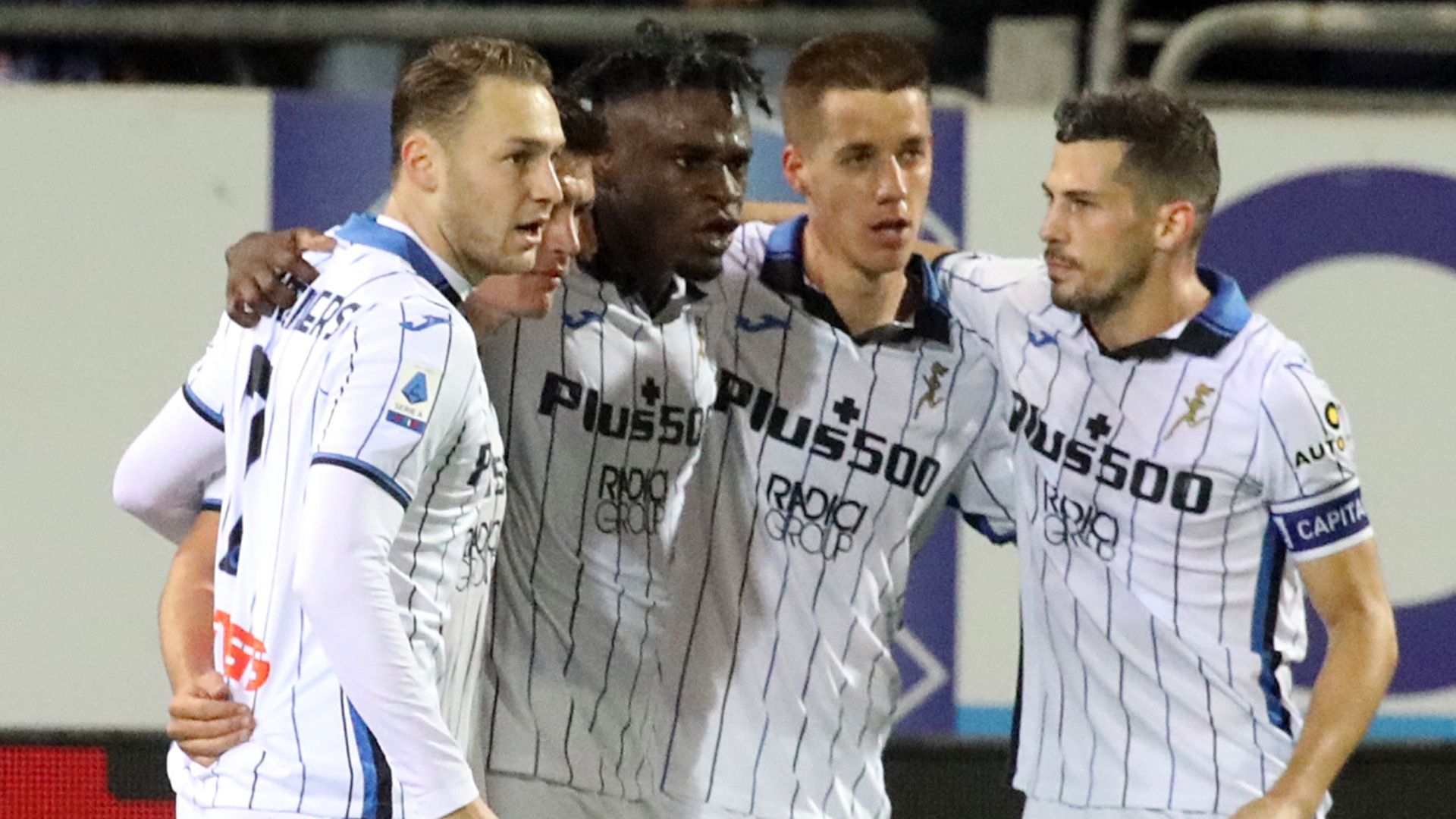 Zapata celebrating Cagliari Atalanta Serie A