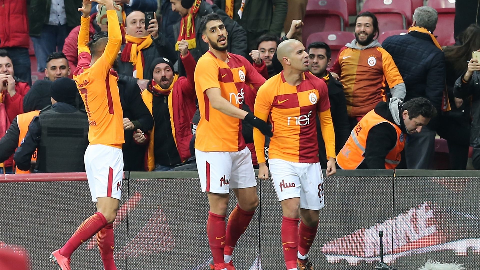 Tolga Cigerci Sofiane Feghouli Galatasaray 1262018