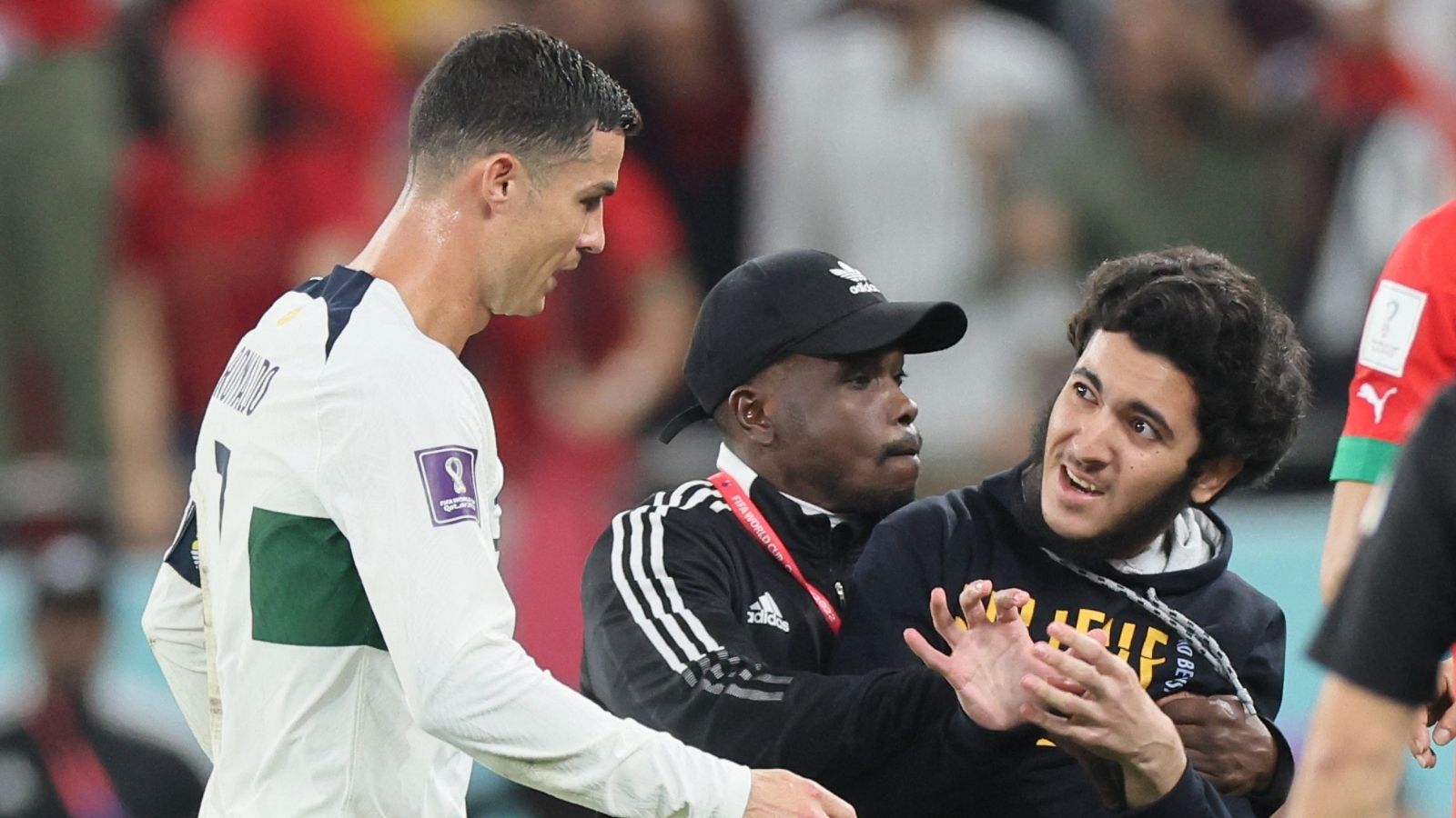 Ronaldo Pitch Invador Morocco World Cup 2022