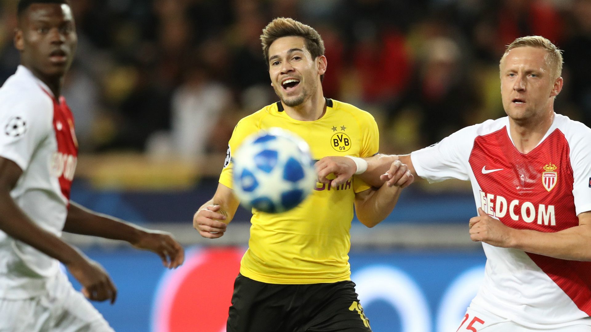 RAPHAEL GUERREIRO BORUSSIA DORTMUND CHAMPIONS LEAGUE 11122018
