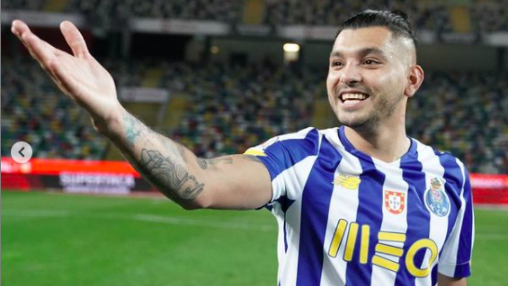 Tecatito Corona Porto